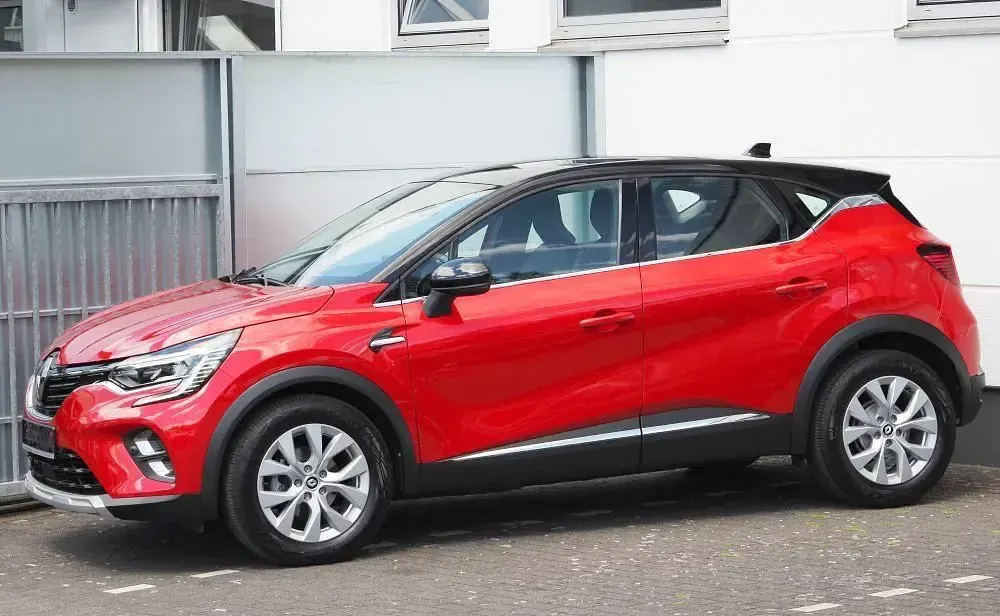 Gebraucht Renault Captur Intens 140 PS (102 kW) 2022 Rot SUV