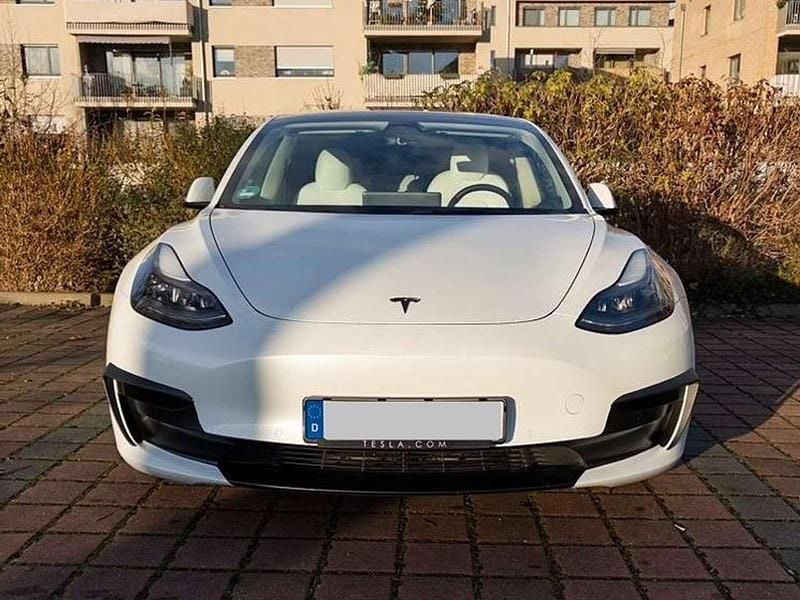 Gebraucht Tesla Model 3 Standard Range Plus 225 kW (306 PS) 2022 Weiß Limousine