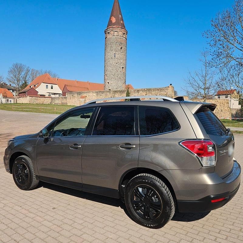 Gebraucht Subaru Forester Exclusive+ 150 PS (110 kW) 2017 Braun SUV