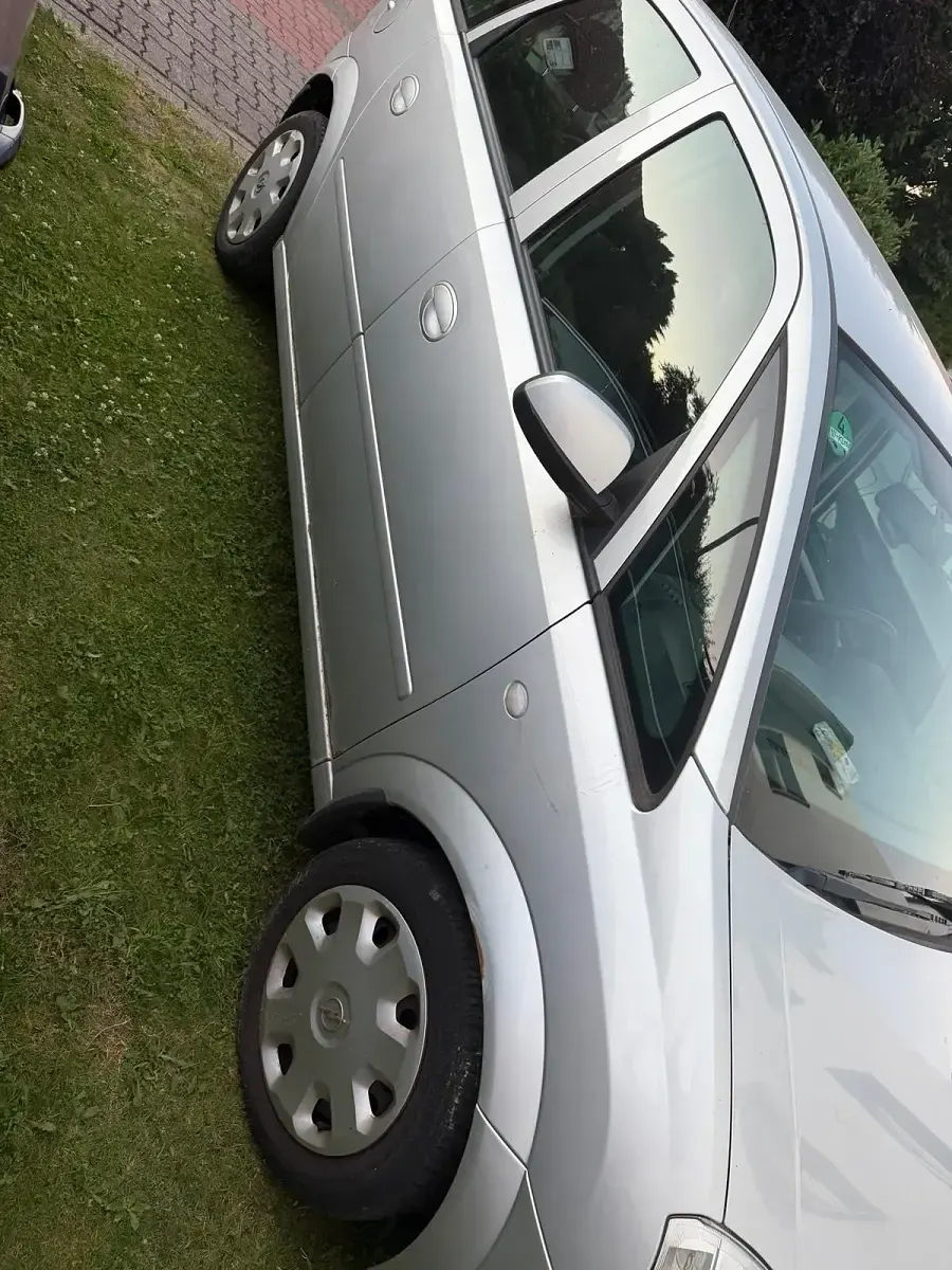 Gebraucht Opel Astra 63 PS (46 kW) 2005 Silber Limousine