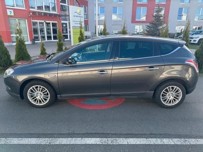 Grau Gebraucht 2008 Lancia Delta Kleinwagen | 2.500 € (Fairer Preis) - Bild 1/4