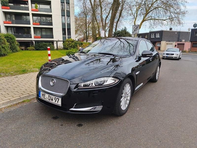 Gebraucht Jaguar XF 200 PS (147 kW) 2011 Schwarz Limousine