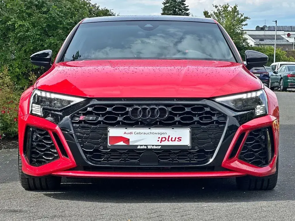 Gebraucht Audi RS3 Sportback Ambiente 400 PS (294 kW) 2022 Rot Kleinwagen