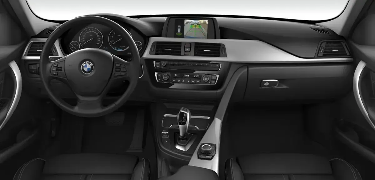 Używany BMW 320 Advantage 184 KM (135 kW) 2019 Biały Kombi