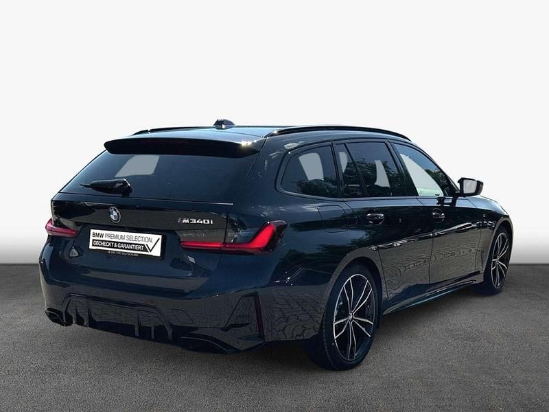 Gebraucht BMW M3 374 PS (275 kW) 2024 Saphirschwarz metallic Kombi
