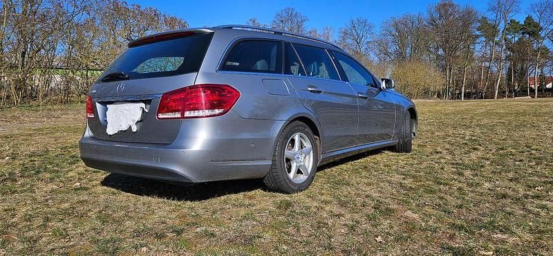 Gebraucht Mercedes E200 Elegance 184 PS (135 kW) 2014 Grau Limousine