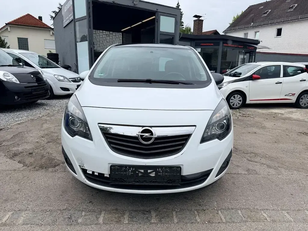 Gebraucht Opel Meriva Color Edition 120 PS (88 kW) 2011 Weiß Van / Kleinbus