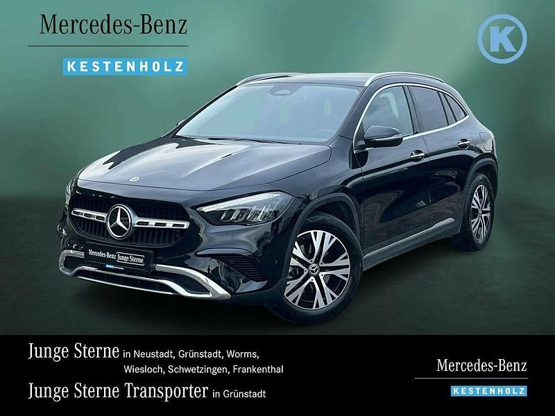 Kosmosschwarz Gebraucht 2024 Mercedes GLA180 Progressive SUV | 37.990 € (Fairer Preis) - Bild 1/4