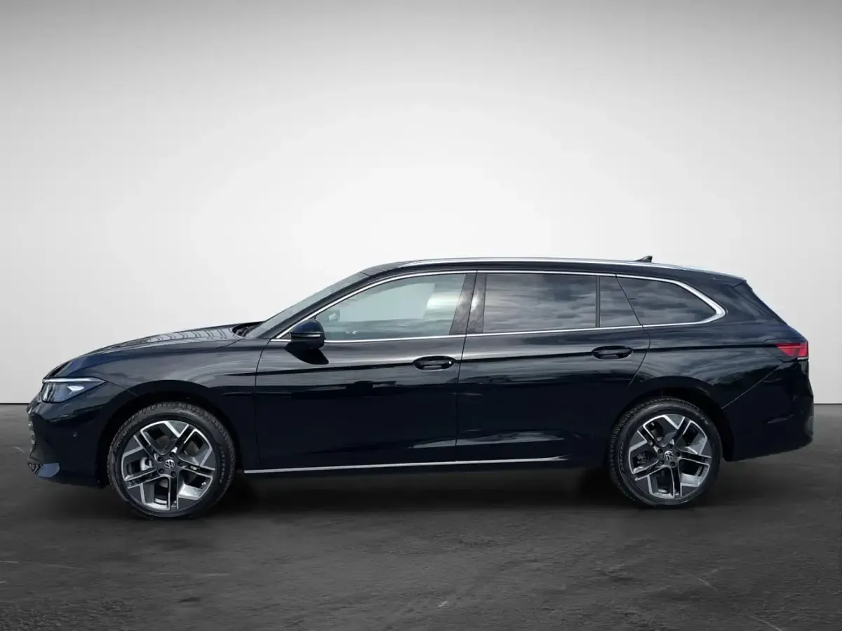 Gebraucht VW Passat Business 150 PS (110 kW) 2025 Schwarz (grenadillschwarz metallic) Kombi