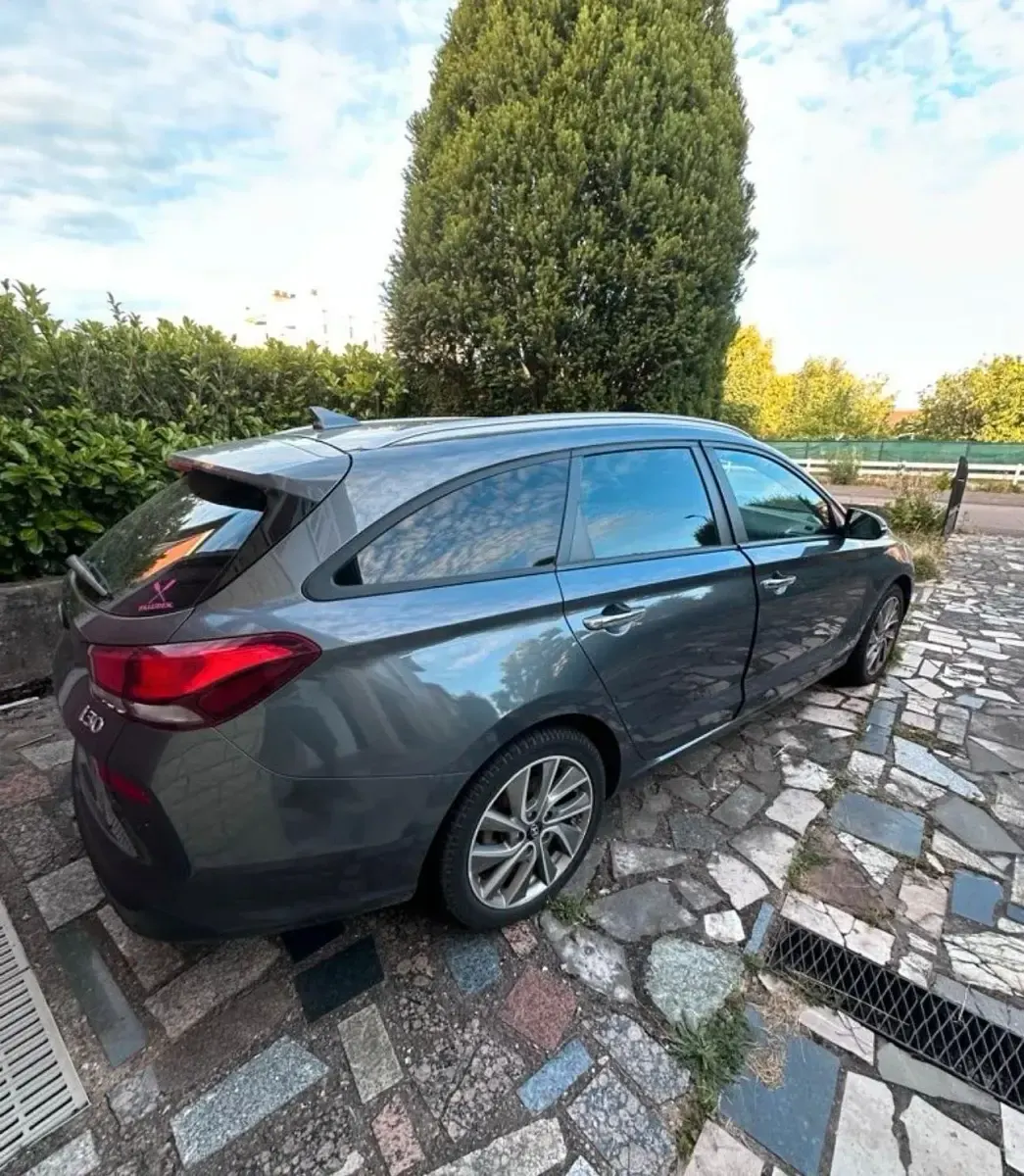 Gebraucht Hyundai i30 120 PS (88 kW) 2018 Kombi
