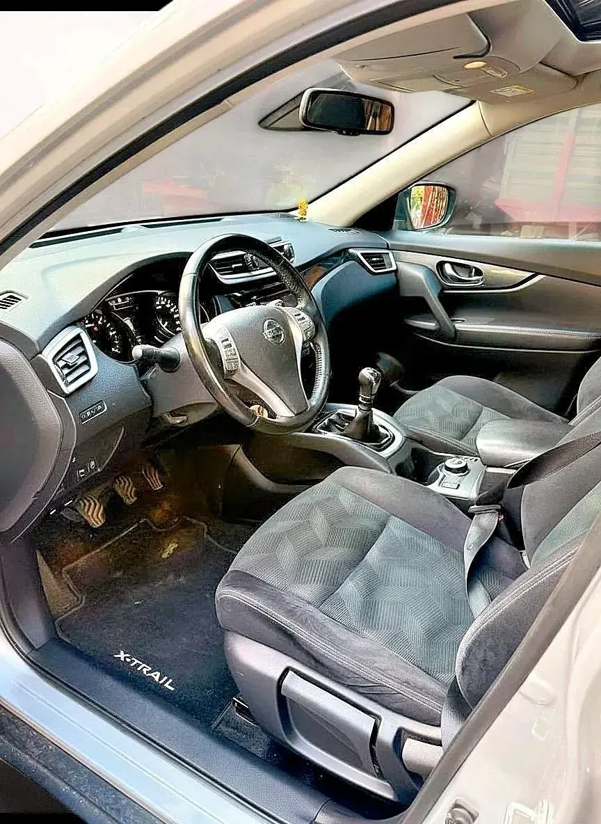 Gebraucht Nissan X-Trail 360º 131 PS (96 kW) 2016 Silber SUV