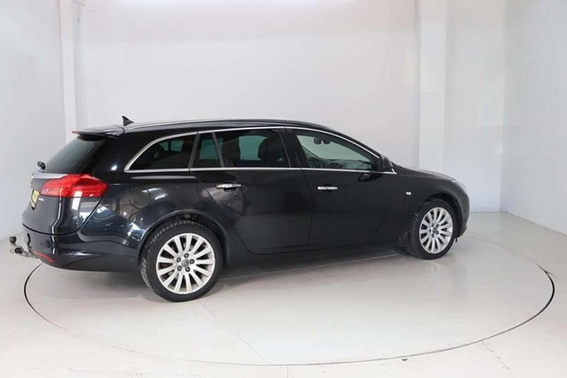 Gebraucht Opel Insignia Innovation 160 PS (117 kW) 2010 Graphitschwarz Kombi
