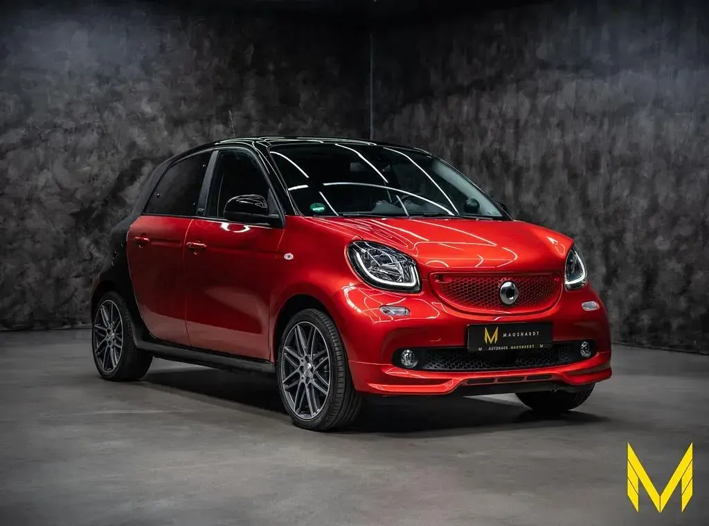 Używany Smart ForFour Brabus Xclusive 121 KM (88 kW) 2019 Czerwony Hatchback