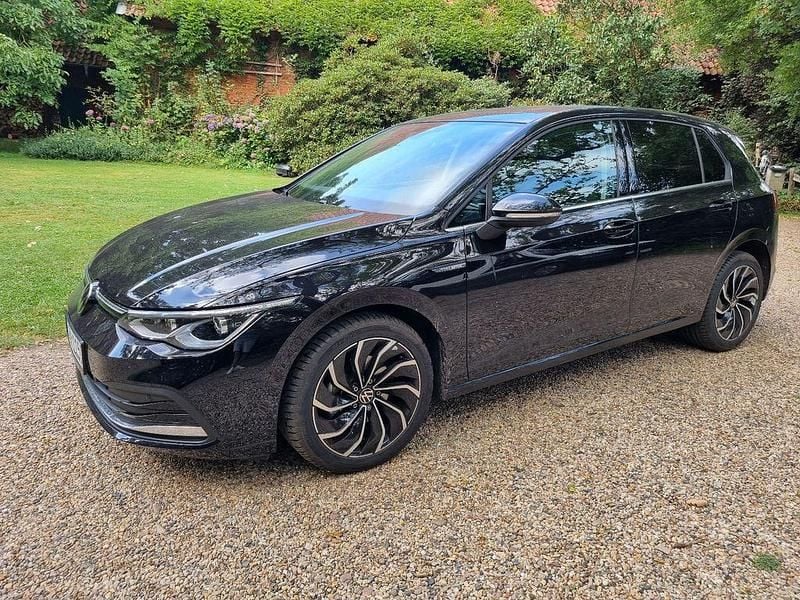 Schwarz Gebraucht 2023 VW Golf VIII Style Limousine | 25.500 € (Fairer Preis) - Bild 1/4