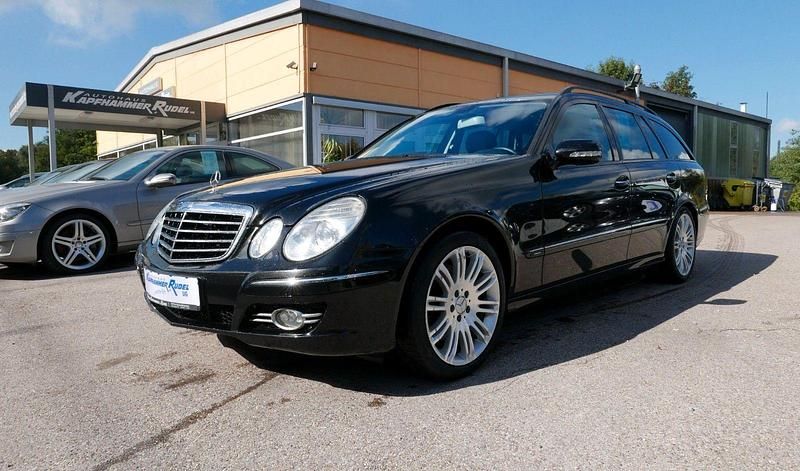 Schwarz Gebraucht 2006 Mercedes E350 Kombi | 8.950 € (Fairer Preis) - Bild 1/4