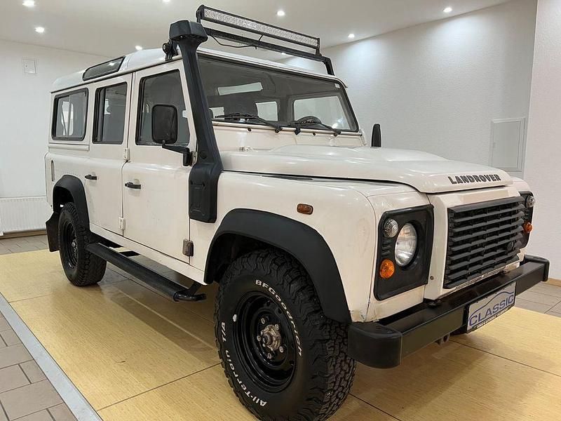 Gebraucht Land Rover Defender 122 PS (89 kW) 2011 Weiß Kombi