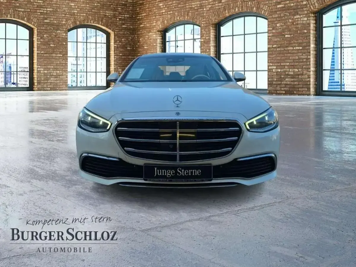 Gebraucht Mercedes S400 330 PS (242 kW) 2022 Manufaktur diamantweiß bright Limousine