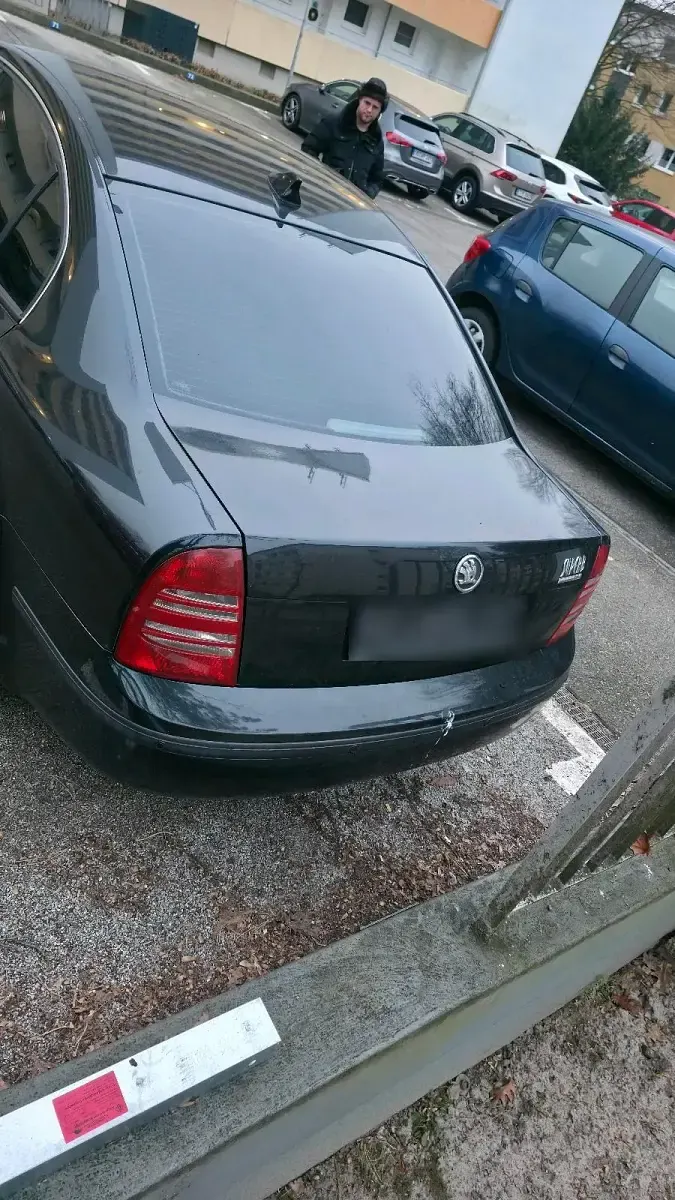 Gebraucht Skoda Superb 140 PS (102 kW) 2006 Schwarz Limousine