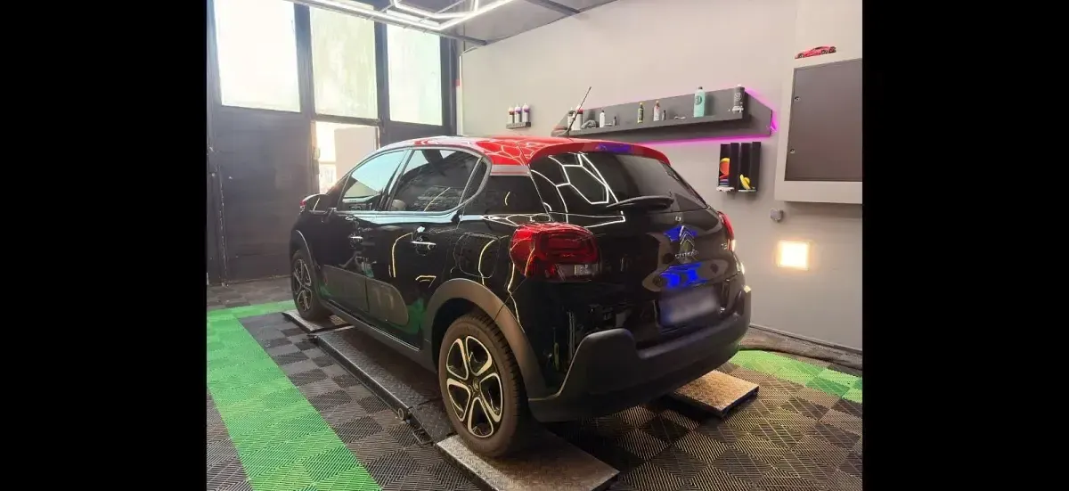 Gebraucht Citroën C3 PureTech 110 PS (80 kW) 2017 Schwarz Kleinwagen