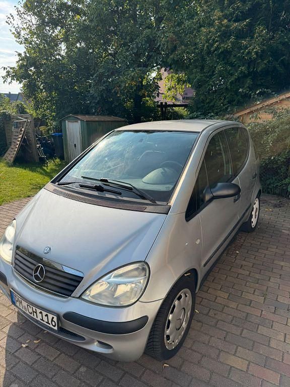 Silber Gebraucht 2003 Mercedes A140 Classic Van / Kleinbus | 2.750 € (Teuer) - Bild 1/4