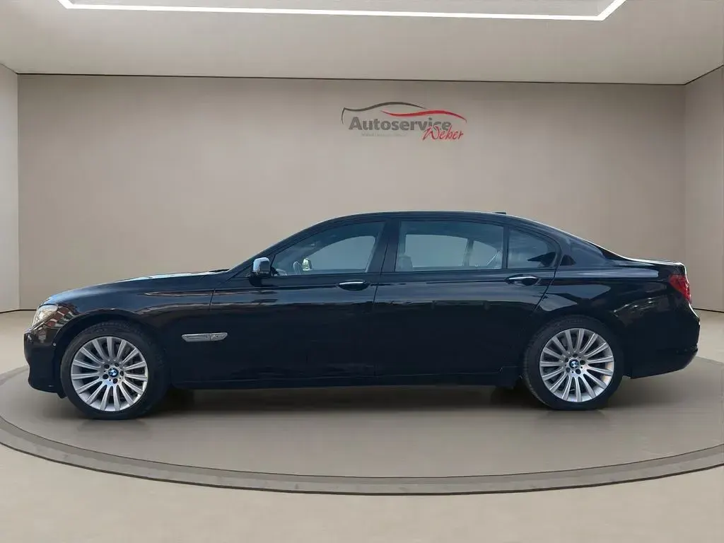 Gebraucht BMW 750L Performance 408 PS (300 kW) 2012 Schwarz Limousine