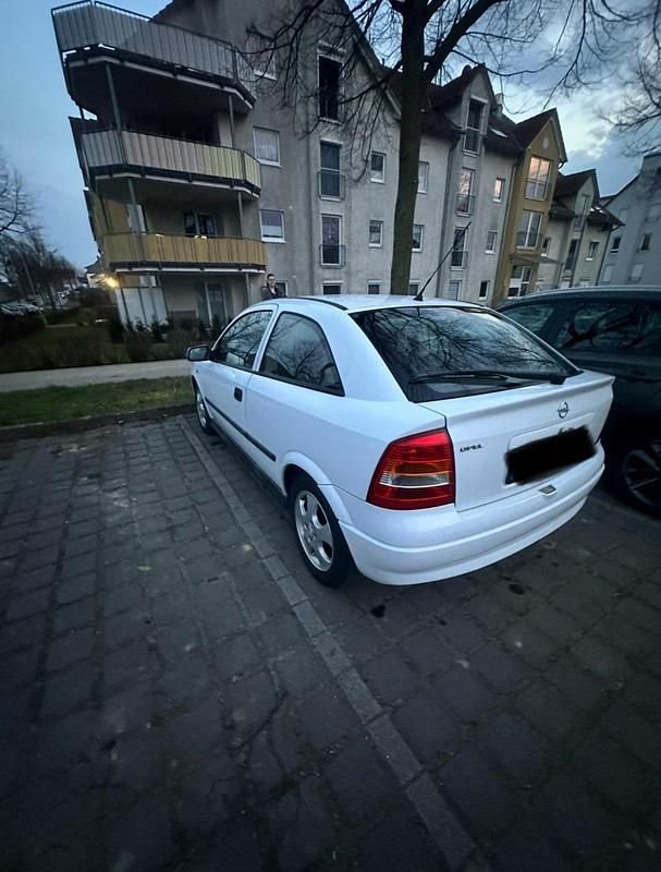Gebraucht Opel Astra 75 PS (55 kW) 1999 Weiß Coupé