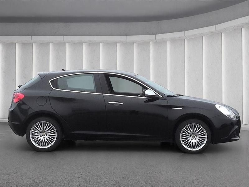 Gebraucht Alfa Romeo Giulietta Super 120 PS (88 kW) 2011 Alfa schwarz) (schwarz Limousine