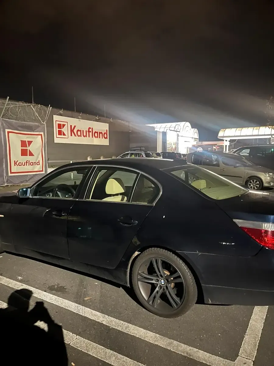 Gebraucht BMW 523 177 PS (130 kW) 2009 Andere farben Limousine