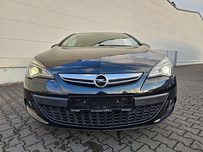 Gebraucht Opel Astra GTC Innovation 140 PS (102 kW) 2012 Karbonschw graphitschw midnigh Coupé