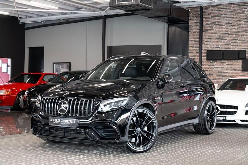 Schwarz Gebraucht 2019 Mercedes GLC63 AMG AMG SUV | 54.990 € (Fairer Preis) - Bild 1/4