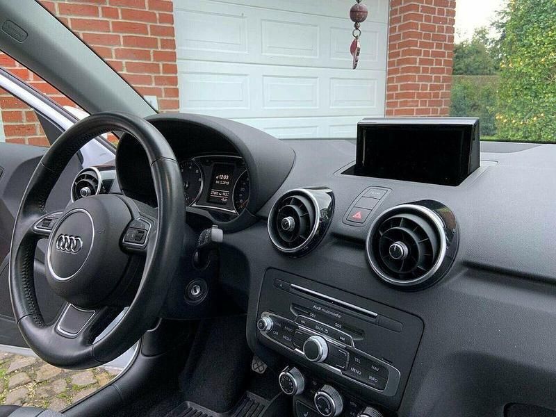 Gebraucht Audi A1 S-Line 95 PS (69 kW) 2017 Weiß Kleinwagen