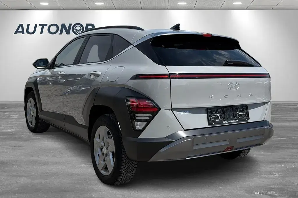 Gebraucht Hyundai Kona Advanced 139 PS (102 kW) 2023 Grau SUV