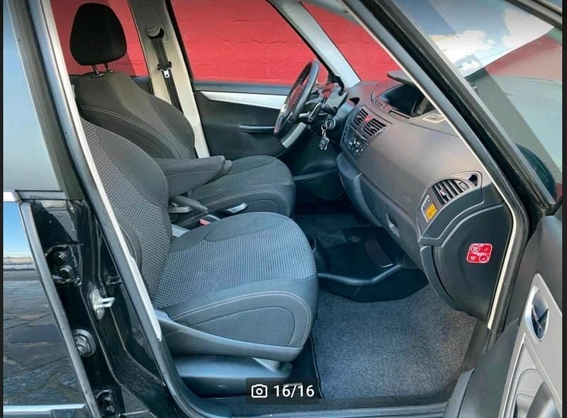 Gebraucht Citroën Grand C4 Picasso SELECTION 156 PS (114 kW) 2012 Schwarz Van / Kleinbus