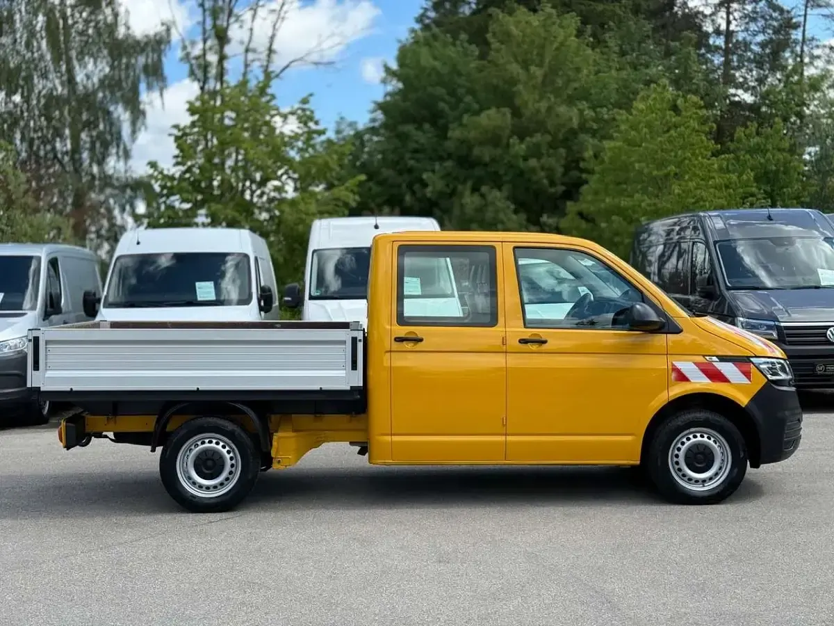 Gebraucht VW Transporter 150 PS (110 kW) 2020 Gelb Van