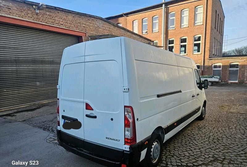 Second-hand Renault Master 125 CP (91 kW) 2015 Alb Van