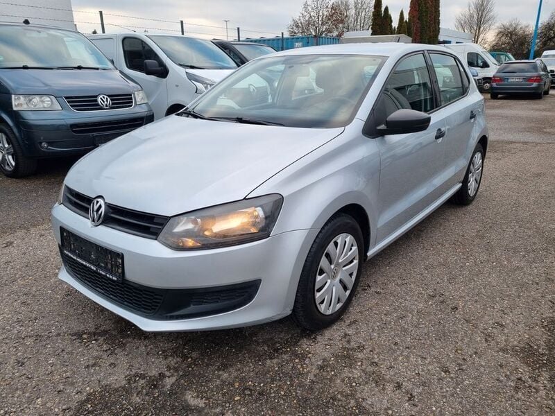 Silber Gebraucht 2011 VW Polo Trendline Limousine | 4.900 € (Fairer Preis) - Bild 1/4
