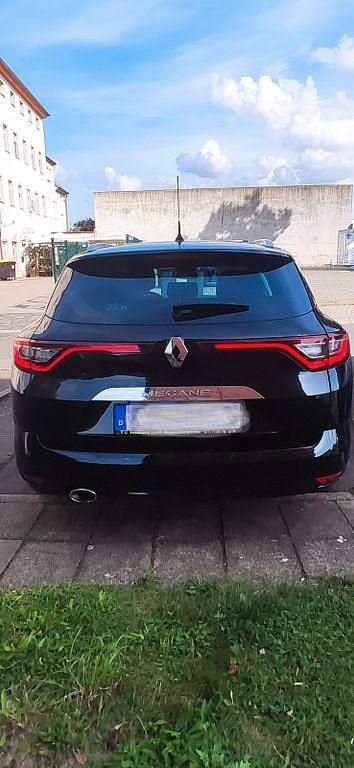 Gebraucht Renault Mégane IV Bose Edition 131 PS (96 kW) 2017 Schwarz Limousine