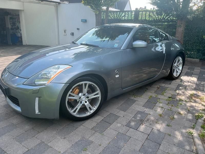 Grau Gebraucht 2004 Nissan 350Z Pack Coupé | 16.999 € (Superpreis) - Bild 1/4