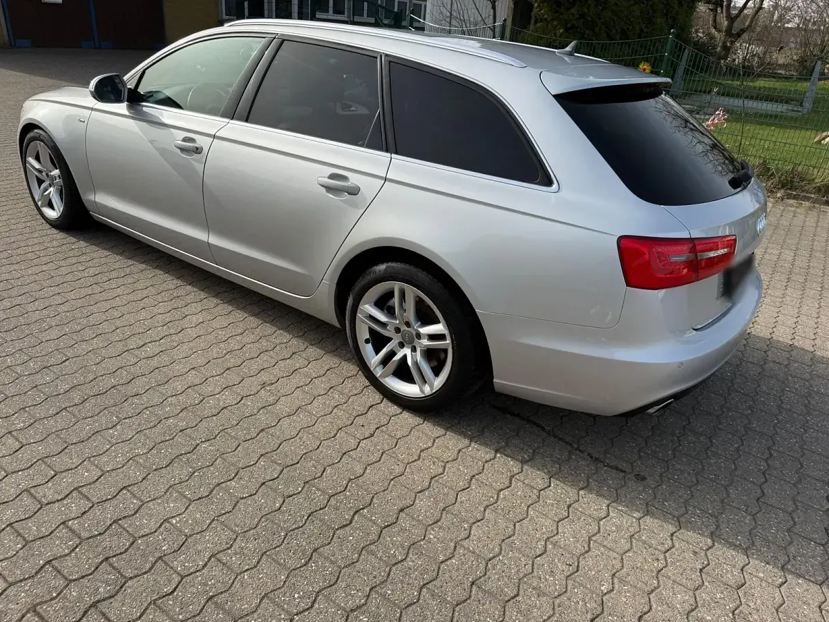 Gebraucht Audi A6 S-Line 245 PS (180 kW) 2012 Grau Kombi