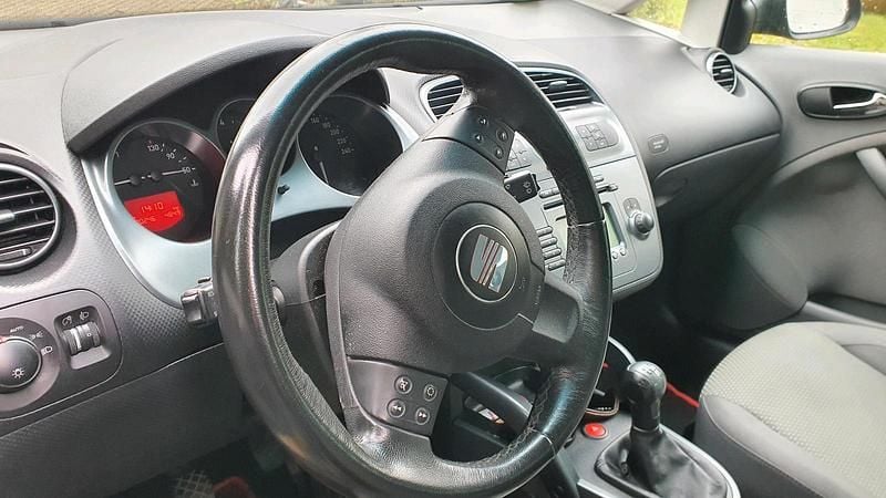 Gebraucht Seat Altea 140 PS (102 kW) 2006 Schwarz Van / Kleinbus