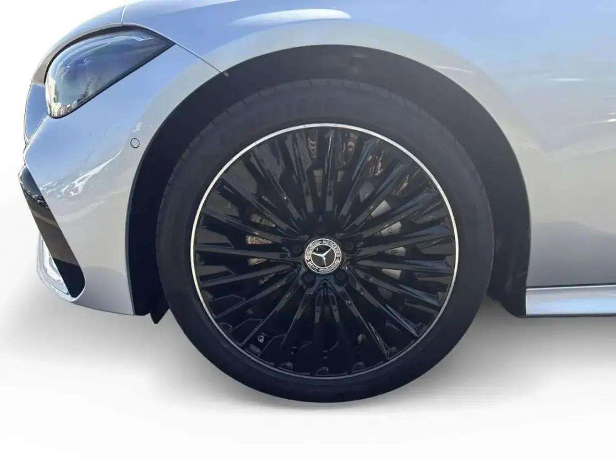 Gebraucht Mercedes CLE300 AMG 204 PS (150 kW) 2025 Silber Coupé