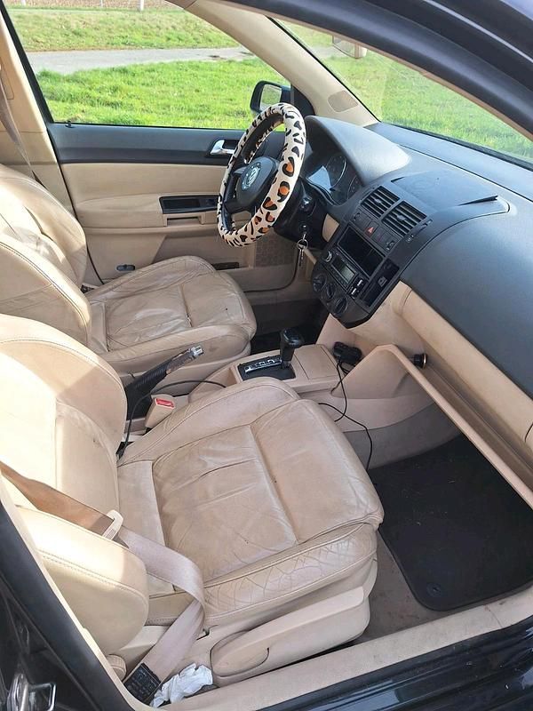 Gebraucht VW Polo 75 PS (55 kW) 2003 Schwarz Kleinwagen