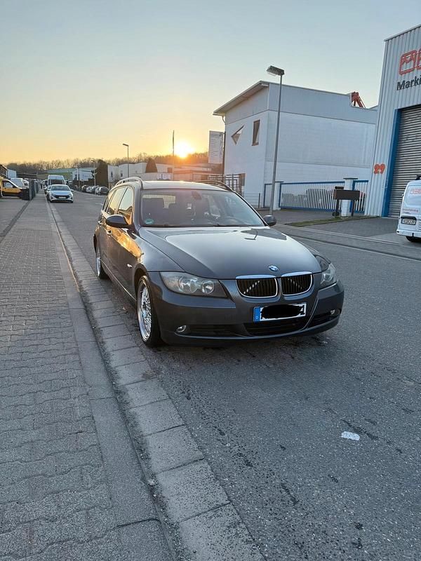 Gebraucht BMW 320 163 PS (119 kW) 2006 Kombi