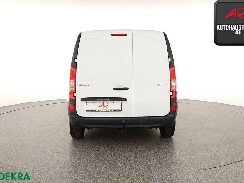 Gebraucht Mercedes Citan 111 116 PS (85 kW) 2021 Arktikweiss Van / Kleinbus