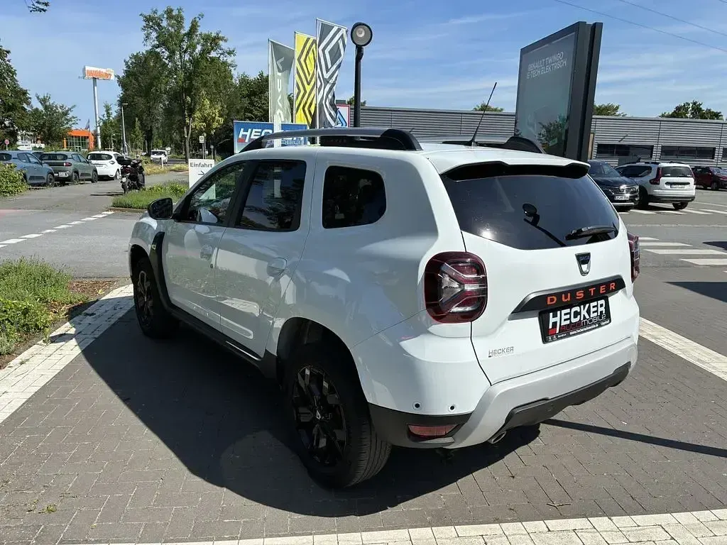 Gebraucht Dacia Duster Extreme 101 PS (74 kW) 2022 Weiß SUV