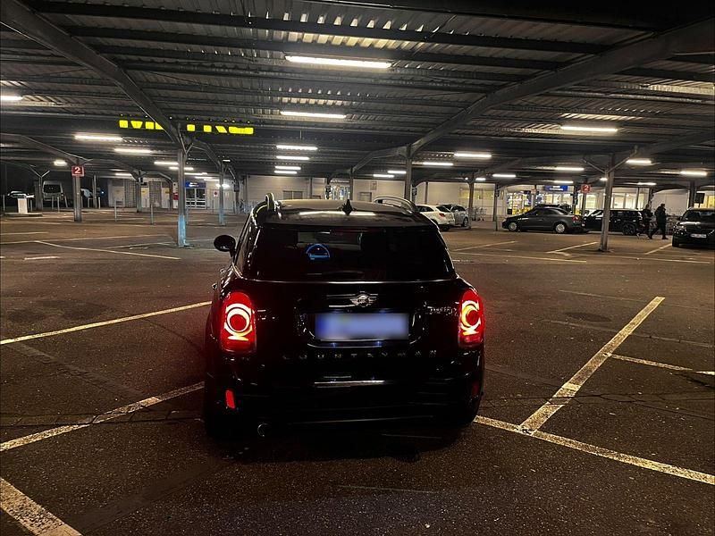 Gebraucht Mini Cooper D 150 PS (110 kW) 2017 Schwarz Kleinwagen