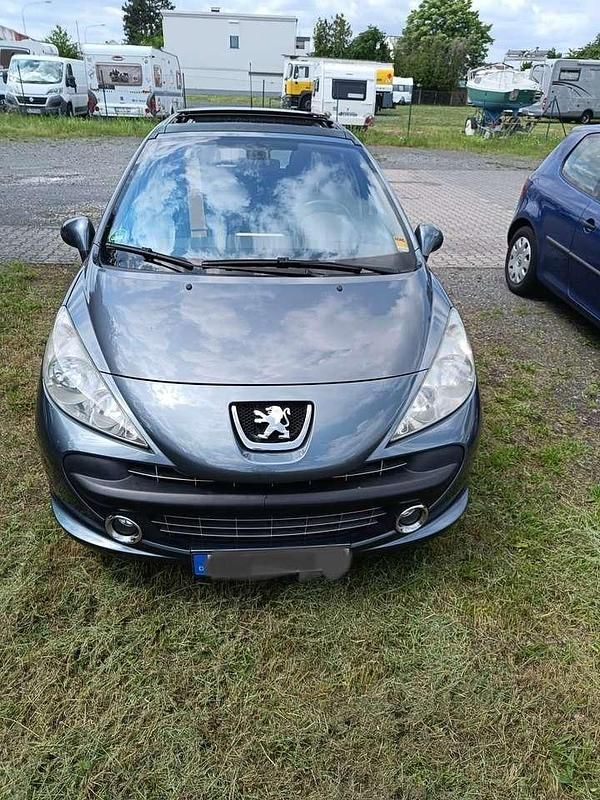 Grau Gebraucht 2006 Peugeot 207 Sport Limousine | 2.900 € (Fairer Preis) - Bild 1/4