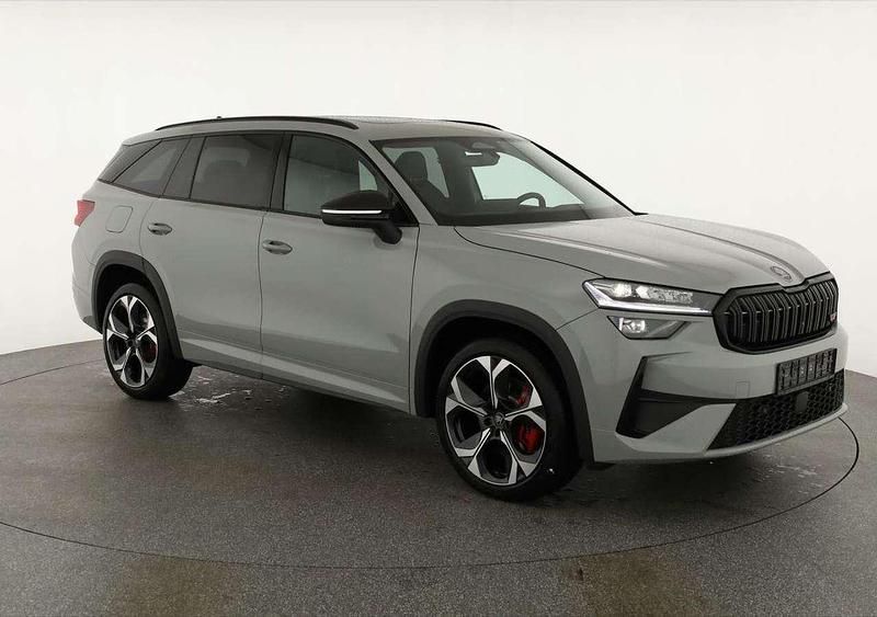 Graphite grau metallic Neu 2025 Skoda Kodiaq RS SUV | 55.595 € (Fairer Preis) - Bild 1/4