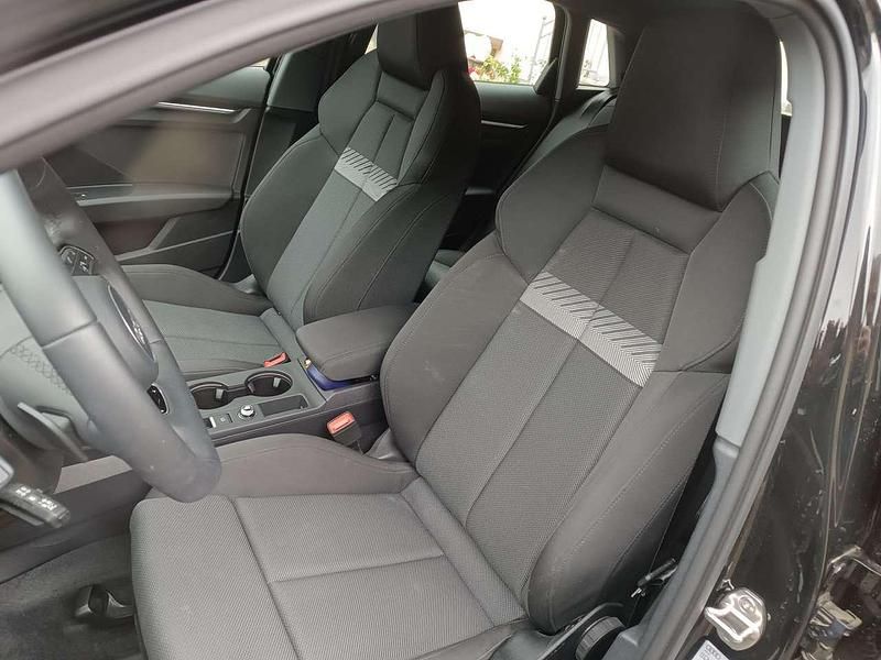 Gebraucht Audi A3 Advanced 150 PS (110 kW) 2024 Schwarz Kombi