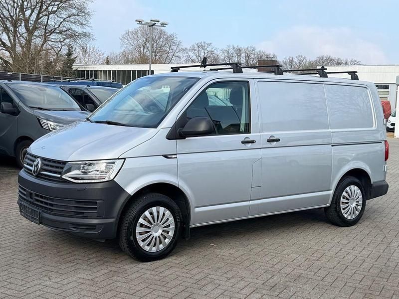Gebraucht VW Transporter 150 PS (110 kW) 2019 Silber Van
